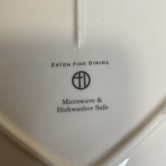 Eaton Fine Dining Pink Floral Heart Serving Plate - Picture 4 of 6